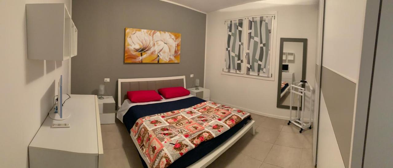 Le Noir Appartment Peschiera del Garda Eksteriør bilde