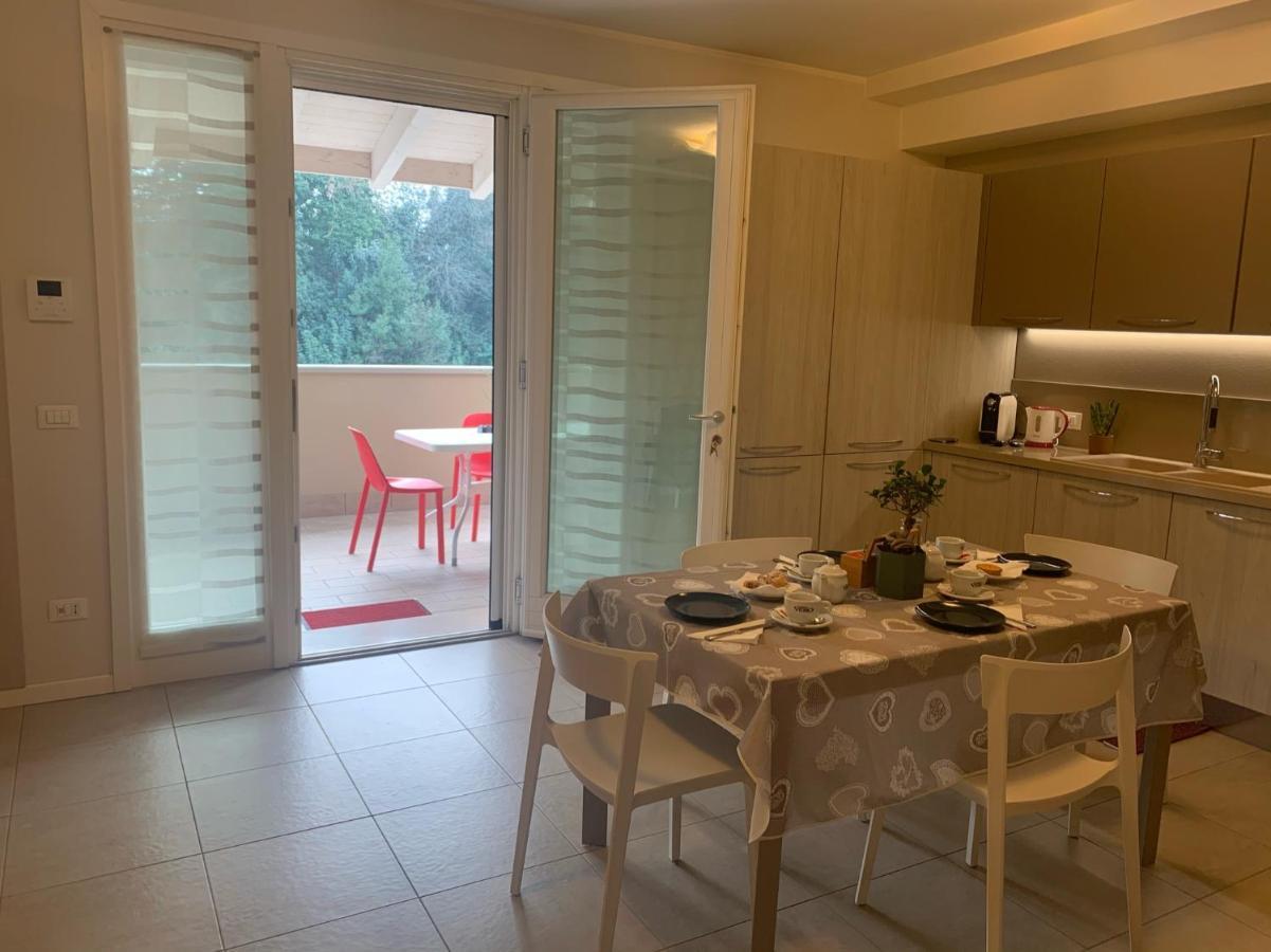 Le Noir Appartment Peschiera del Garda Eksteriør bilde
