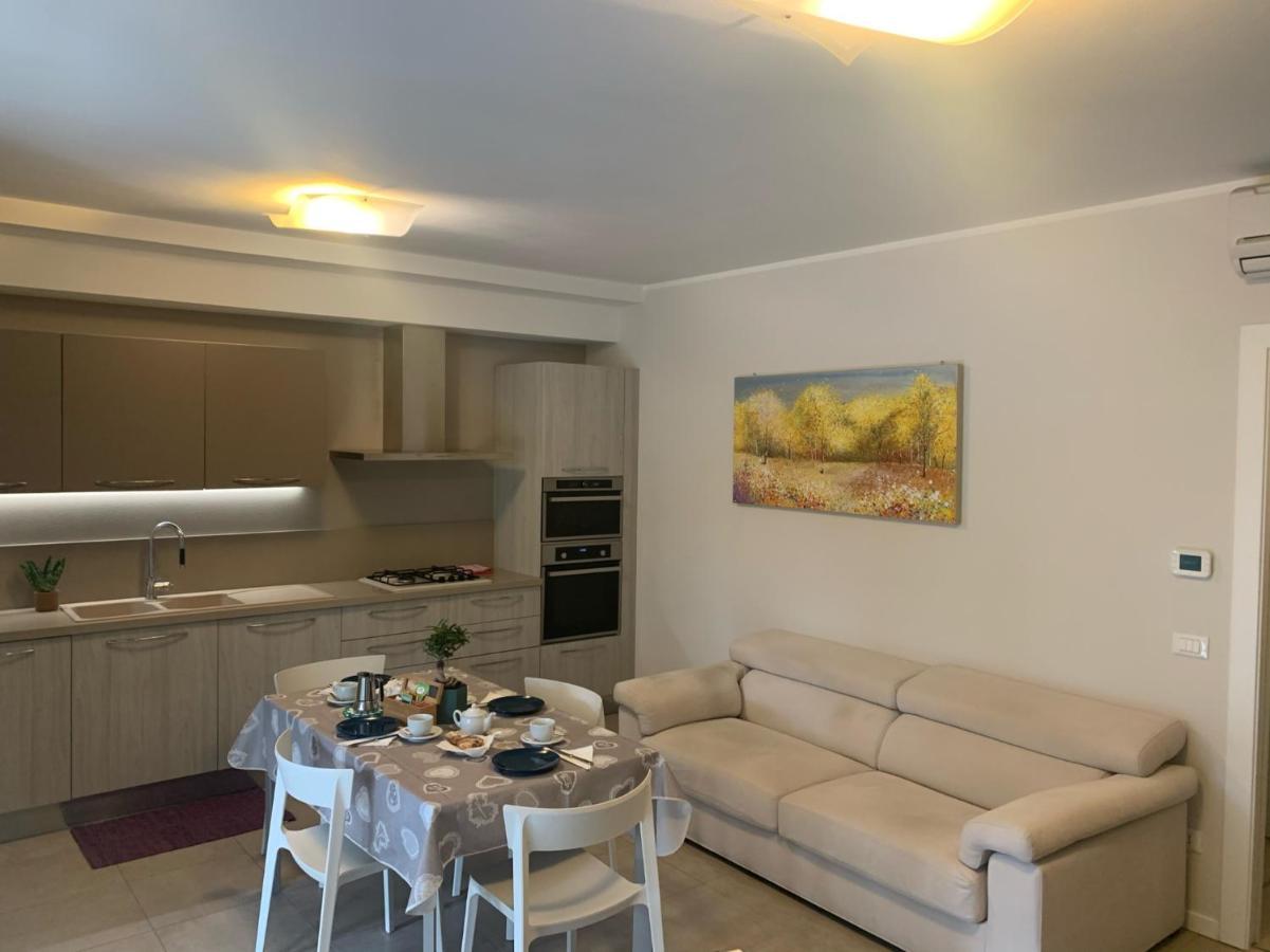 Le Noir Appartment Peschiera del Garda Eksteriør bilde